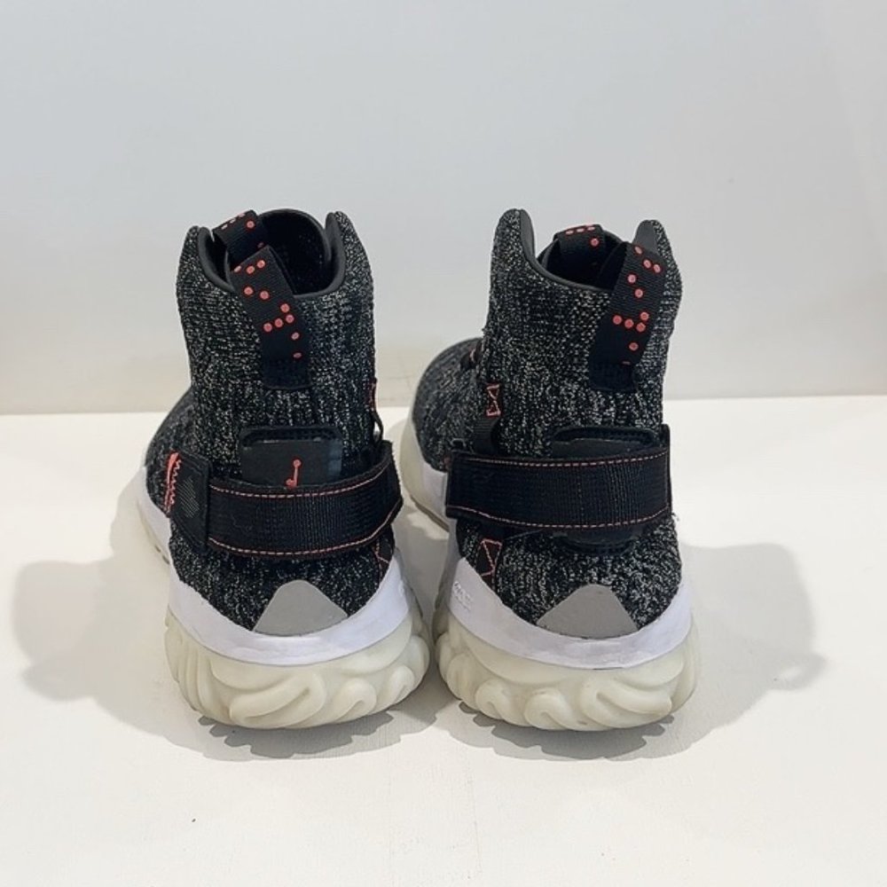 michael jordan white basketball shoes